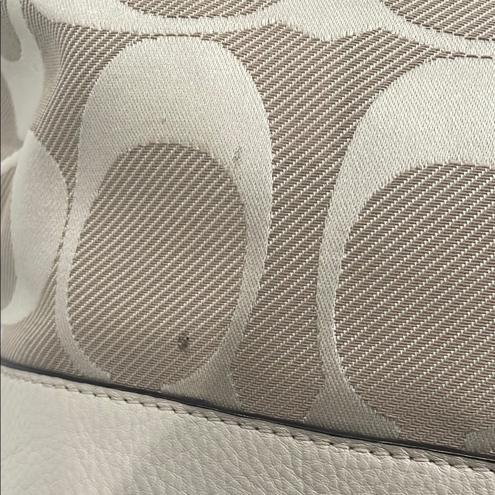 Coach Cream Tote Bag with Leather Trim - Picture 5 of 16